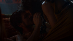 extant_GameOfThrones_4x03-BreakerOfChains_3525