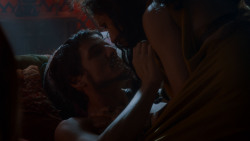extant_GameOfThrones_4x03-BreakerOfChains_3528