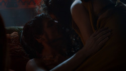 extant_GameOfThrones_4x03-BreakerOfChains_3530