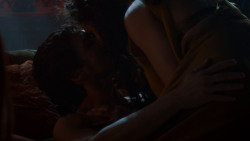 extant_GameOfThrones_4x03-BreakerOfChains_3531