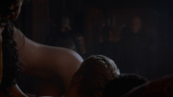 extant_GameOfThrones_4x03-BreakerOfChains_3538