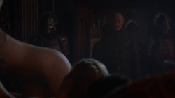 extant_GameOfThrones_4x03-BreakerOfChains_3540