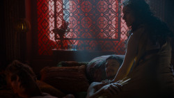 extant_GameOfThrones_4x03-BreakerOfChains_3542