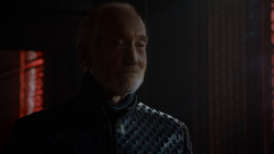 extant_GameOfThrones_4x03-BreakerOfChains_3801