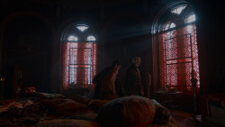 extant_GameOfThrones_4x03-BreakerOfChains_3815