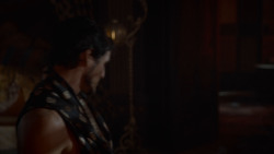 extant_GameOfThrones_4x03-BreakerOfChains_3869