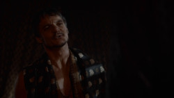 extant_GameOfThrones_4x03-BreakerOfChains_3902