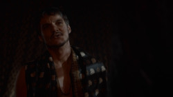 extant_GameOfThrones_4x03-BreakerOfChains_3913