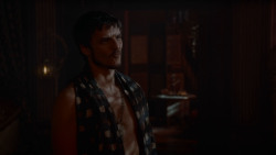 extant_GameOfThrones_4x03-BreakerOfChains_3920