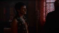 extant_GameOfThrones_4x03-BreakerOfChains_3924