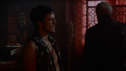 extant_GameOfThrones_4x03-BreakerOfChains_3925