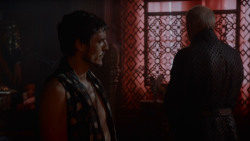 extant_GameOfThrones_4x03-BreakerOfChains_3927