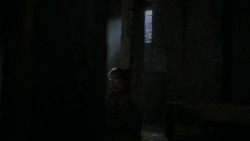 extant_GameOfThrones_4x03-BreakerOfChains_4001