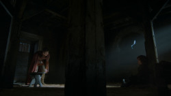 extant_GameOfThrones_4x03-BreakerOfChains_4036