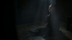 extant_GameOfThrones_4x03-BreakerOfChains_4056