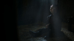 extant_GameOfThrones_4x03-BreakerOfChains_4059