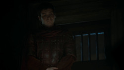 extant_GameOfThrones_4x03-BreakerOfChains_4076