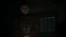 extant_GameOfThrones_4x03-BreakerOfChains_4079