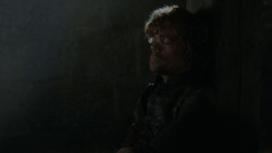 extant_GameOfThrones_4x03-BreakerOfChains_4132
