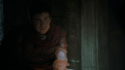 extant_GameOfThrones_4x03-BreakerOfChains_4181