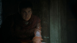 extant_GameOfThrones_4x03-BreakerOfChains_4185