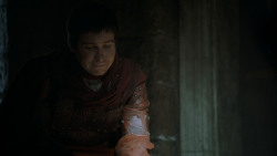 extant_GameOfThrones_4x03-BreakerOfChains_4196