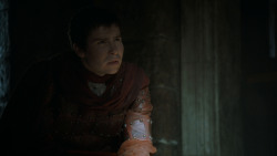 extant_GameOfThrones_4x03-BreakerOfChains_4259
