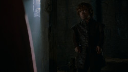 extant_GameOfThrones_4x03-BreakerOfChains_4333