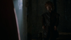 extant_GameOfThrones_4x03-BreakerOfChains_4335