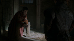 extant_GameOfThrones_4x03-BreakerOfChains_4339