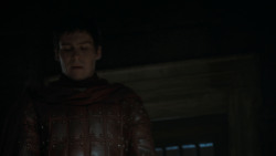 extant_GameOfThrones_4x03-BreakerOfChains_4388