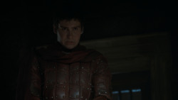 extant_GameOfThrones_4x03-BreakerOfChains_4397