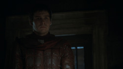 extant_GameOfThrones_4x03-BreakerOfChains_4475