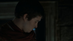 extant_GameOfThrones_4x03-BreakerOfChains_4511
