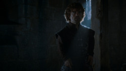 extant_GameOfThrones_4x03-BreakerOfChains_4552