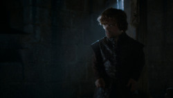 extant_GameOfThrones_4x03-BreakerOfChains_4556