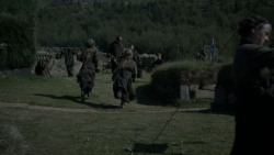 extant_GameOfThrones_4x03-BreakerOfChains_4586