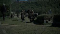 extant_GameOfThrones_4x03-BreakerOfChains_4587