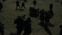 extant_GameOfThrones_4x03-BreakerOfChains_4633