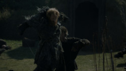 extant_GameOfThrones_4x03-BreakerOfChains_4664