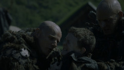 extant_GameOfThrones_4x03-BreakerOfChains_4716