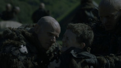 extant_GameOfThrones_4x03-BreakerOfChains_4719