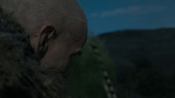 extant_GameOfThrones_4x03-BreakerOfChains_4744