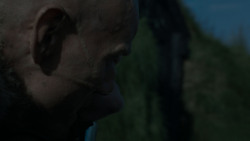 extant_GameOfThrones_4x03-BreakerOfChains_4747