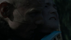 extant_GameOfThrones_4x03-BreakerOfChains_4753
