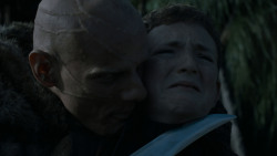 extant_GameOfThrones_4x03-BreakerOfChains_4764
