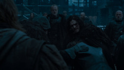 extant_GameOfThrones_4x03-BreakerOfChains_4971