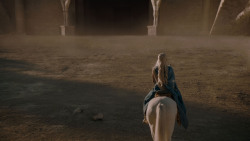 extant_GameOfThrones_4x03-BreakerOfChains_5153