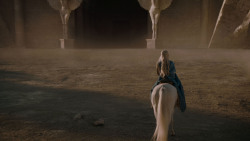 extant_GameOfThrones_4x03-BreakerOfChains_5155