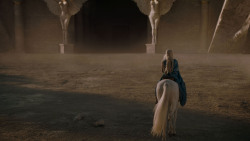 extant_GameOfThrones_4x03-BreakerOfChains_5156